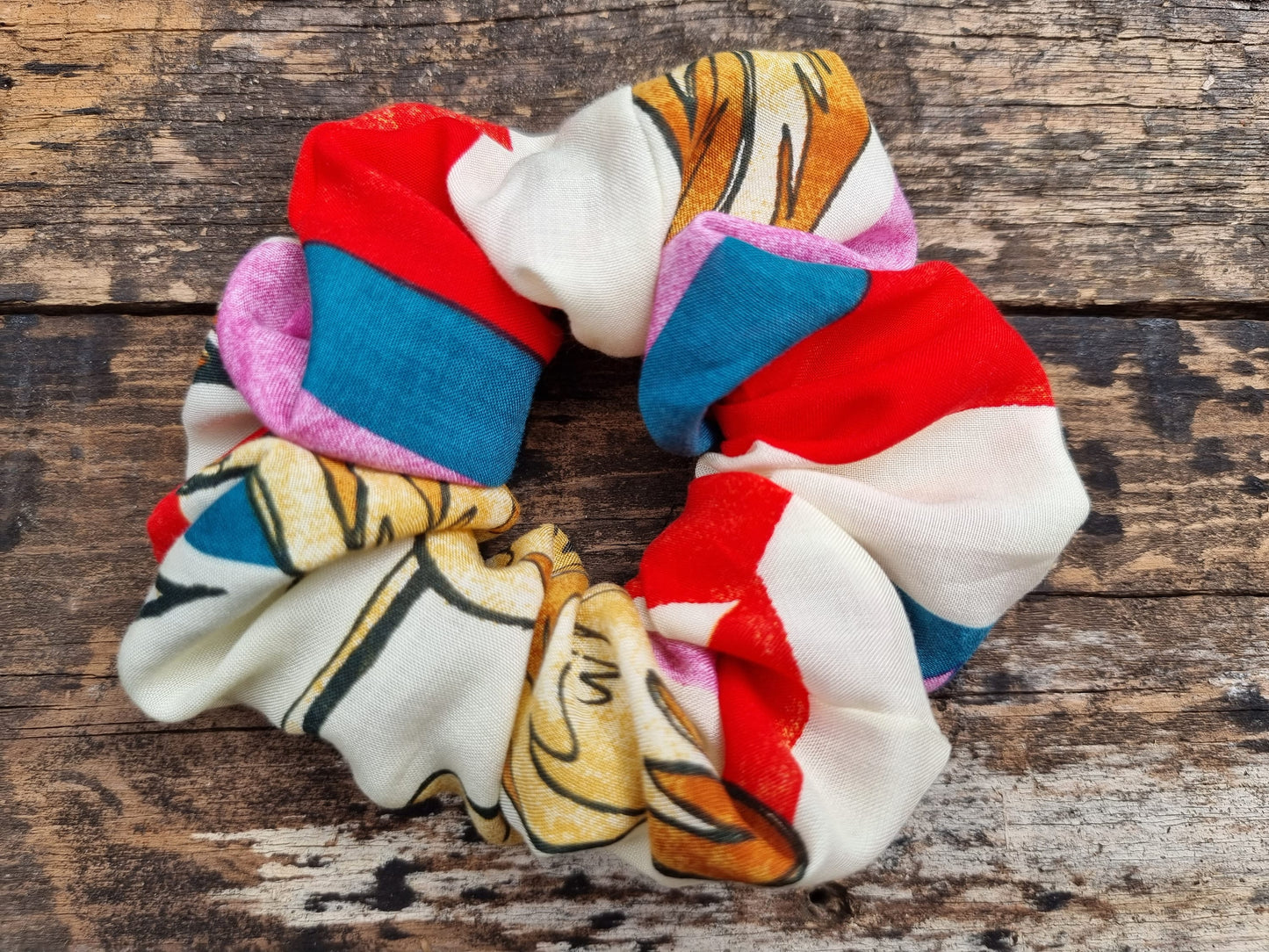 Abstract Monstera Leaf Striped Super Soft Viscose Scrunchie