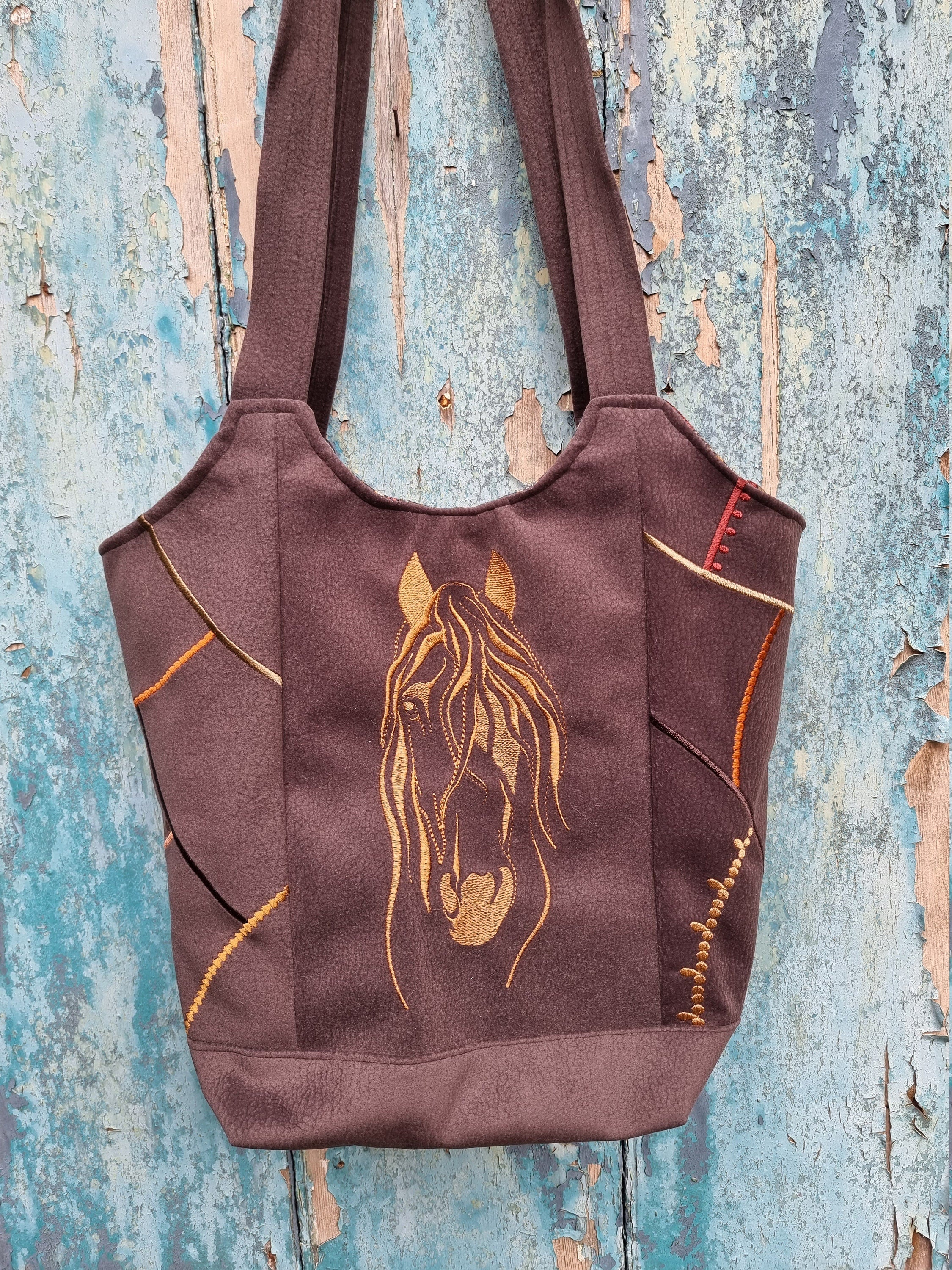 Over the shoulder clearance tote