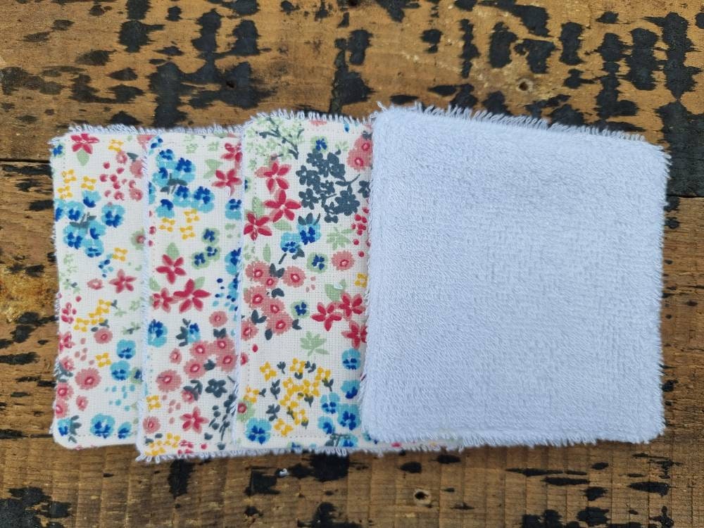 Mini Floral Reusable Makeup Wipes | 100% Bamboo Towelling