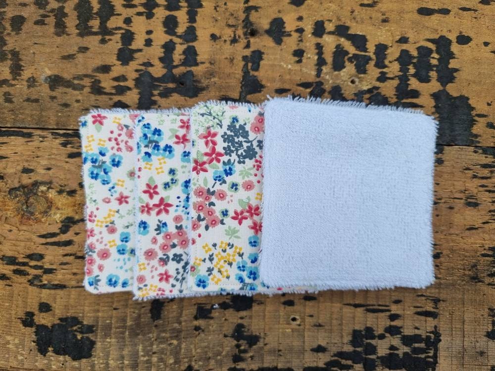 Mini Floral Reusable Makeup Wipes | 100% Bamboo Towelling